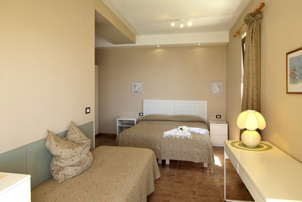 Hotel Mariano Gargnano Eksteriør billede
